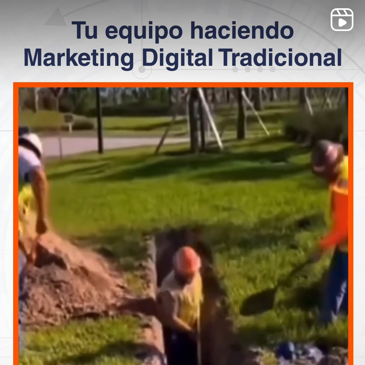 Tu Equipo Haciendo Marketing Digital Tradicional